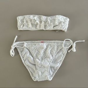 Victoria’s Secret Lace Tiered Bandeau Bikini Set Small